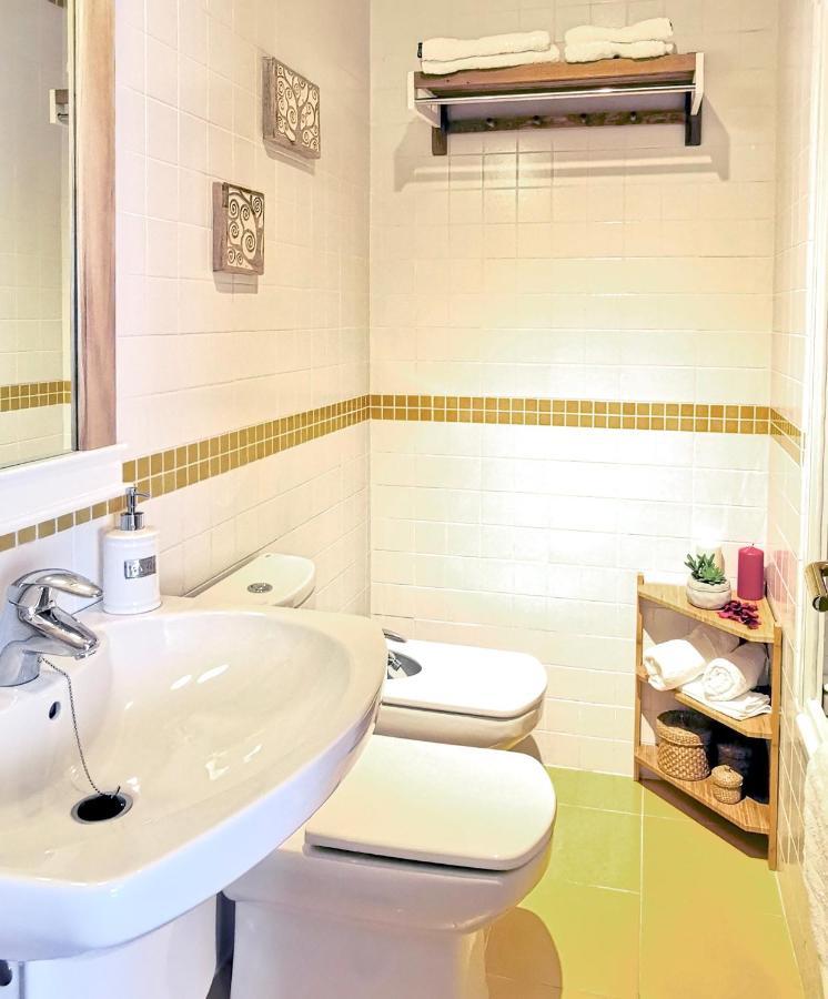 Teodosio Apartment FREE PARKING&CENTRAL AC Sevilha Exterior foto