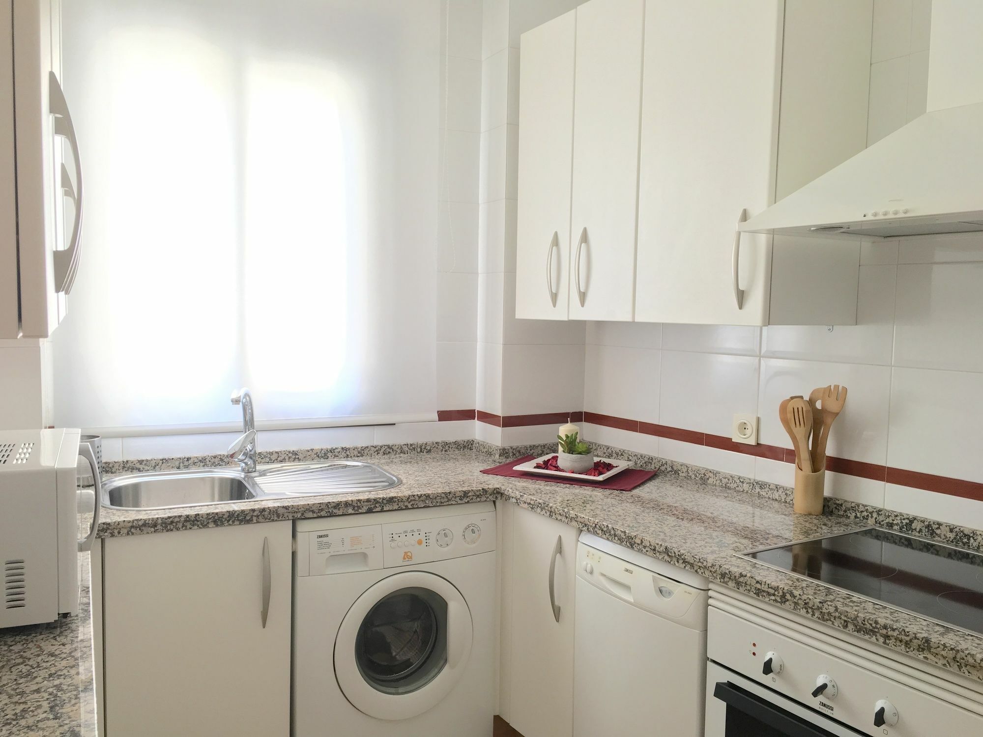 Teodosio Apartment FREE PARKING&CENTRAL AC Sevilha Exterior foto